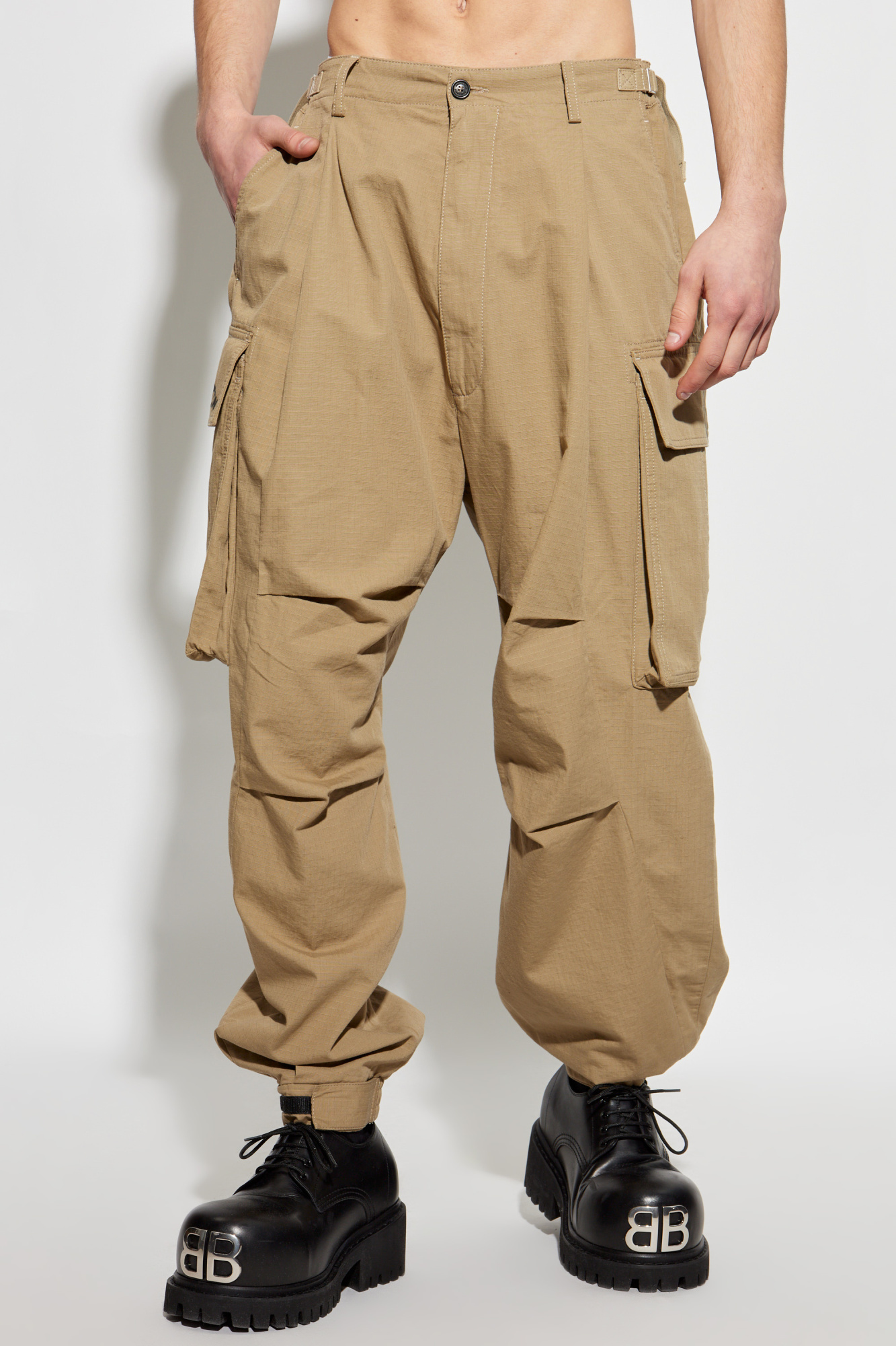 【送料&関税込】Dsquared2 Cargo Pants DSQUARED2 Cargo Trousers | Black | FARFETCH
